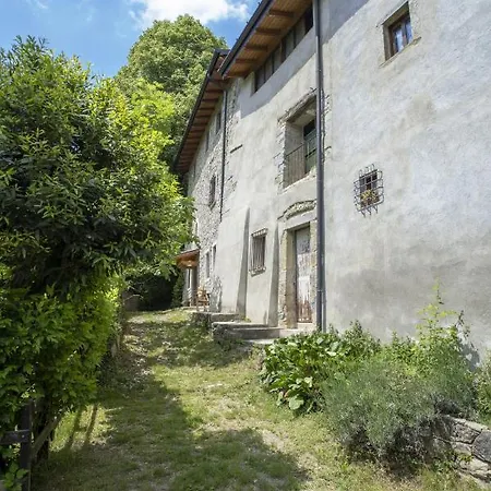 La Casa Del Bosco Holiday home