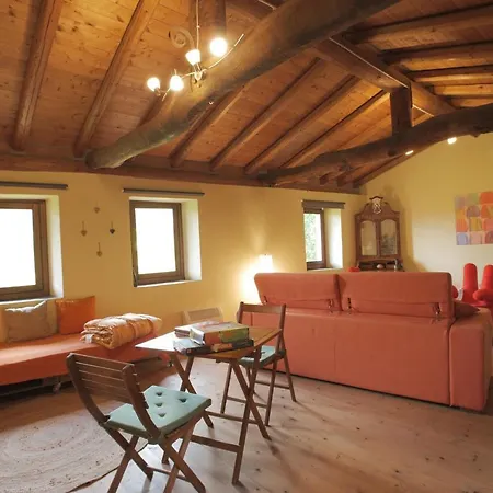 La Casa Del Bosco Holiday home *